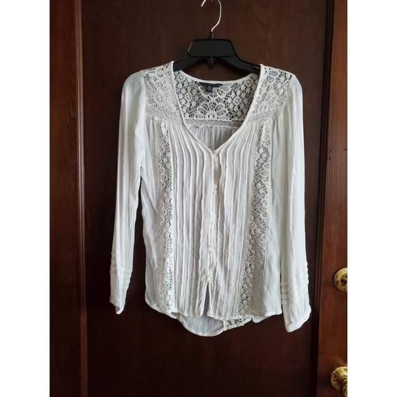 American Eagle Outfitters Tops - American Eagle Long Sleeve Lacy Shirt
